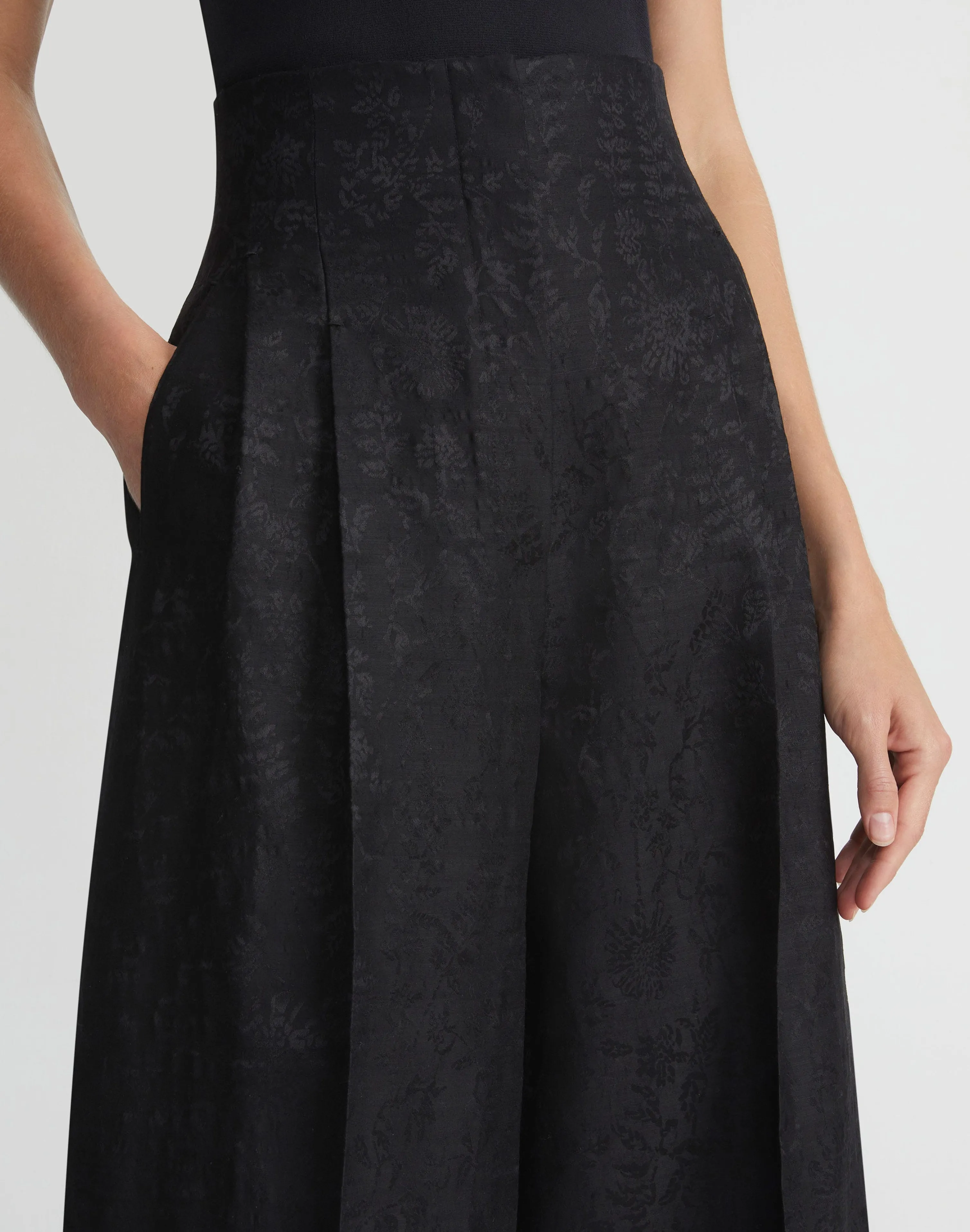 Flora Bloom Jacquard Wool-Silk Jagger Pant