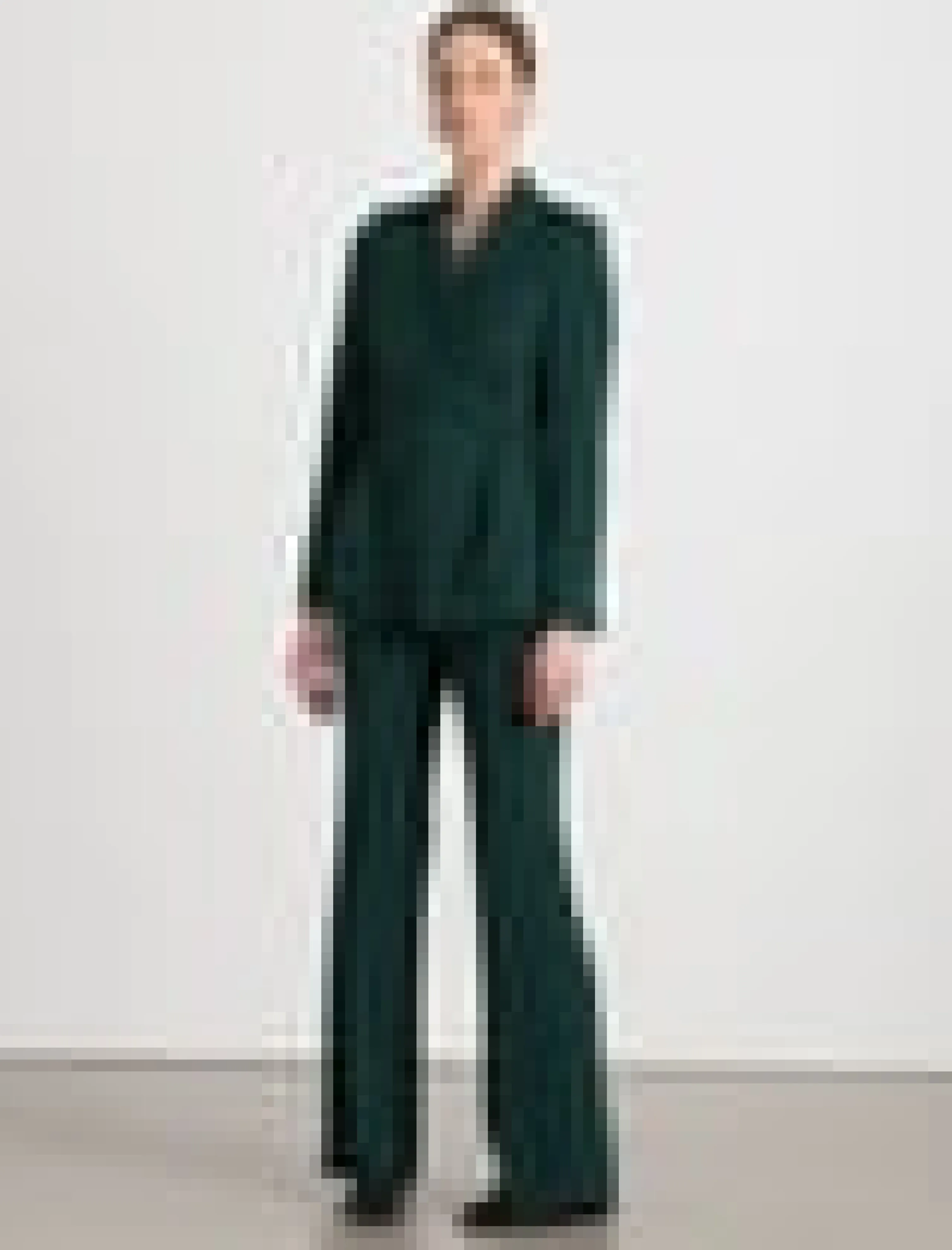 Finesse Crepe Gates Side-Zip Flared Pant